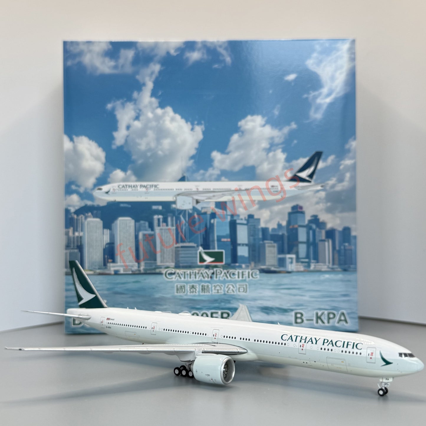 1:400 Geministar Cathay Pacific B777-300ER B-KPA Aircraft Model+Free Tractor