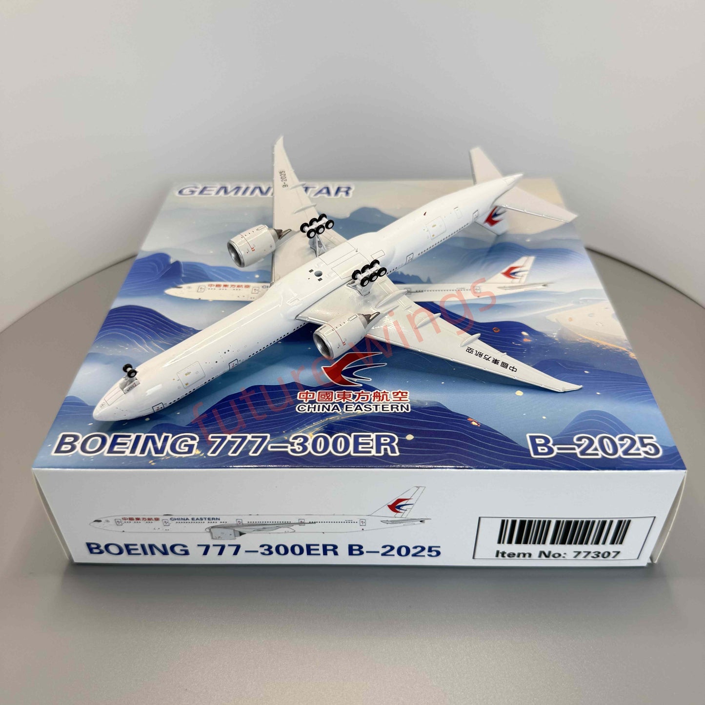 1:400 Geministar China Eastern Airlines B777-300ER B-2025 Aircraft Model+Free Tractor