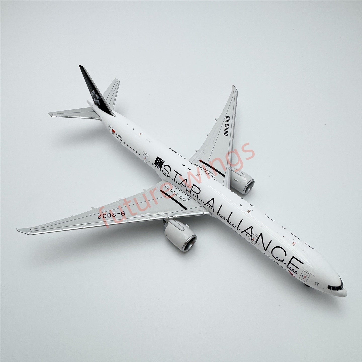 1:400 Geministar Air China B777-300ER B-2032 "STAR ALLIANCE" Aircraft Model+Free Tractor
