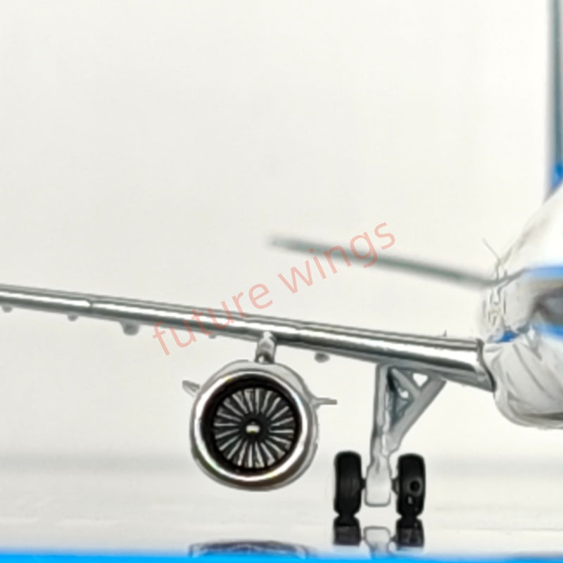 1:400 C model China Southern Airlines A321 B-6979 Aircraft Model+Free Tractor