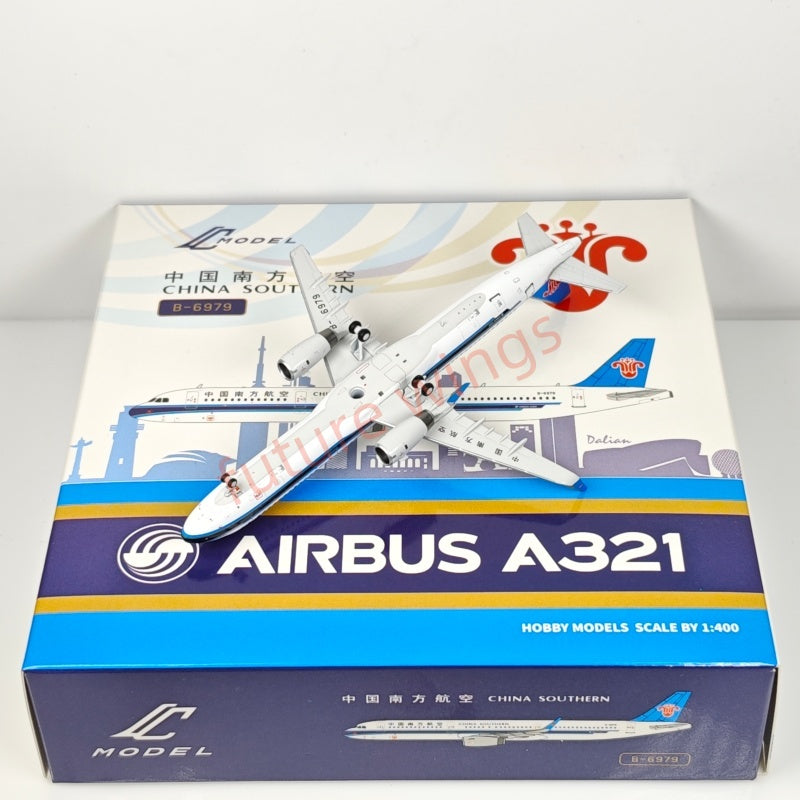 1:400 C model China Southern Airlines A321 B-6979 Aircraft Model+Free Tractor
