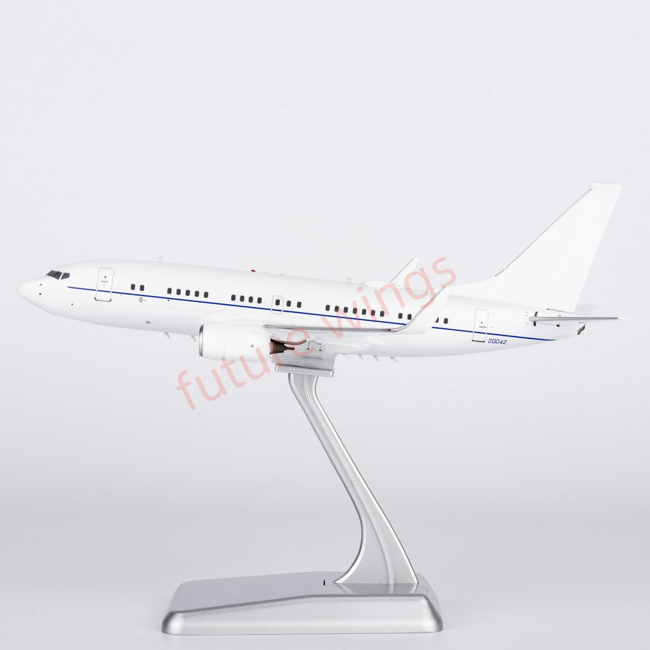 1:200 NG Models NG05008 USAF B737-700 C-40B 20042 Diecast Aircraft Model