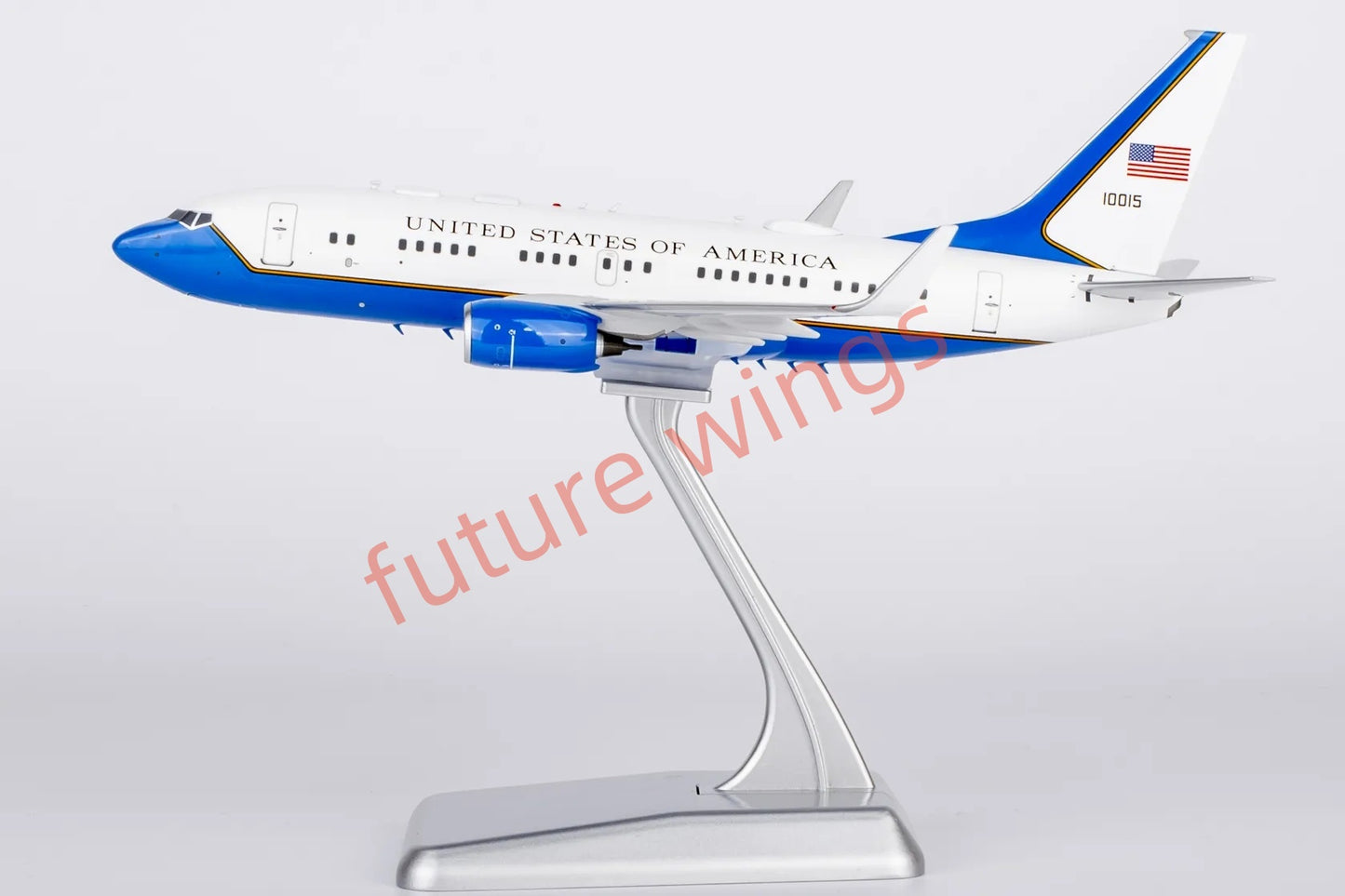 1:200 NG Models NG05016 USAF B737-700 C-40B 01-0015 Diecast Aircraft Model
