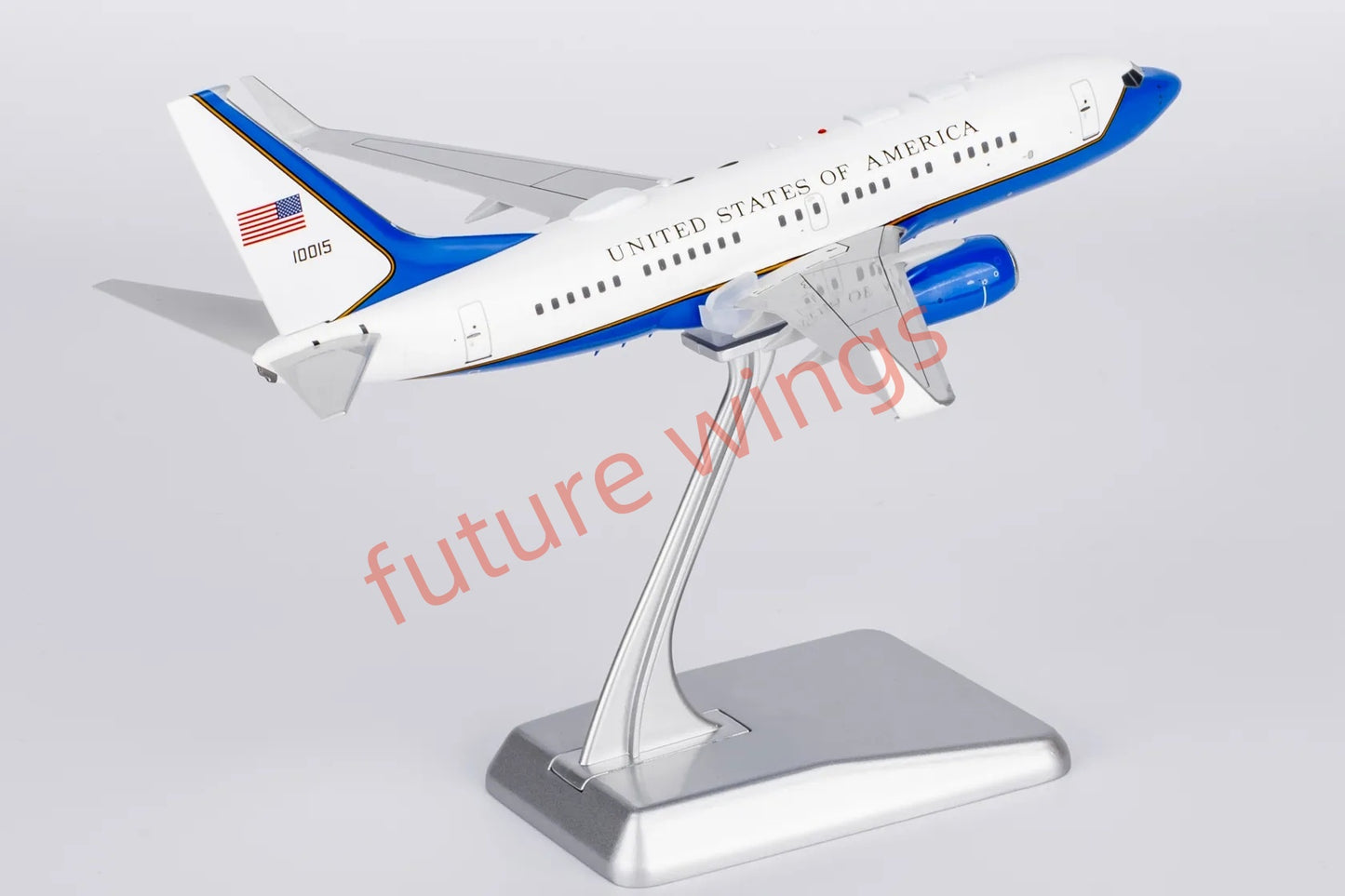 1:200 NG Models NG05016 USAF B737-700 C-40B 01-0015 Diecast Aircraft Model
