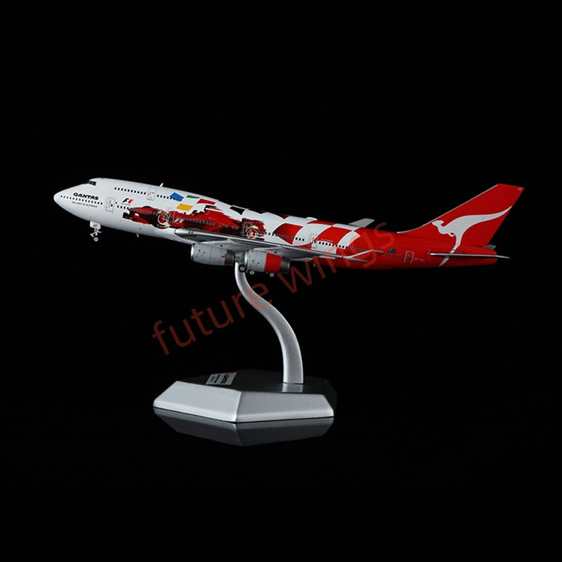 1:400 HX Models Qantas Airways B747-400 VH-OJC Aircraft Model Free Tractor +Stand
