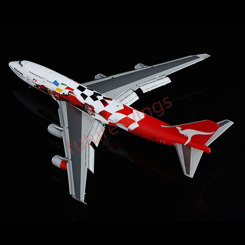 1:400 HX Models Qantas Airways B747-400 VH-OJC Aircraft Model Free Tractor +Stand