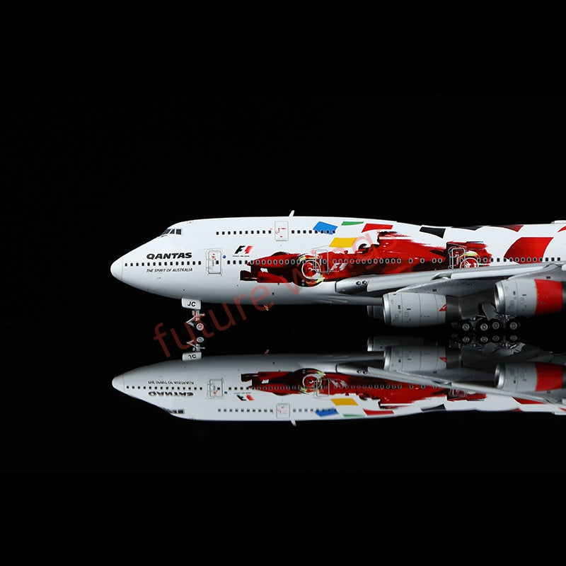 1:400 HX Models Qantas Airways B747-400 VH-OJC Aircraft Model Free Tractor +Stand