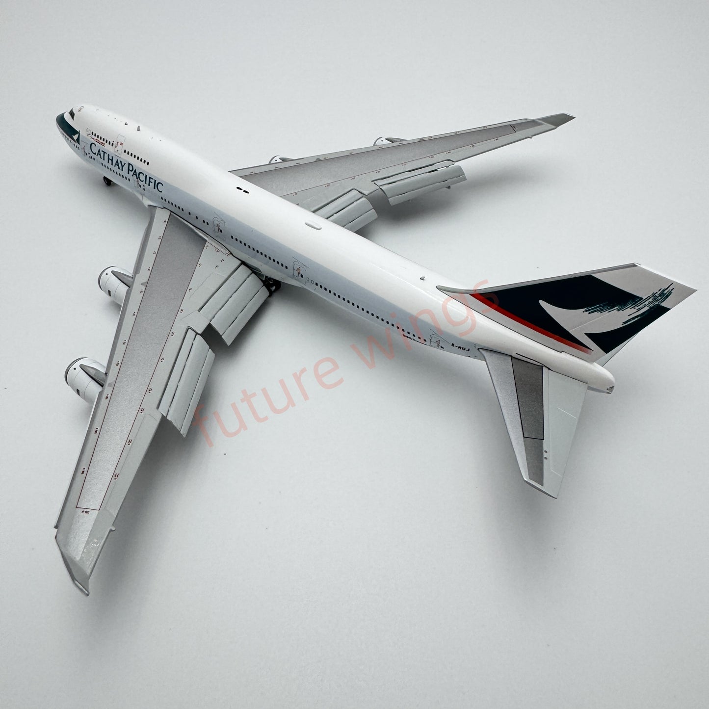 1:400 YY Wings Cathay Pacific B747-400 B-HUJ Aircraft Model Free Tractor+Stand