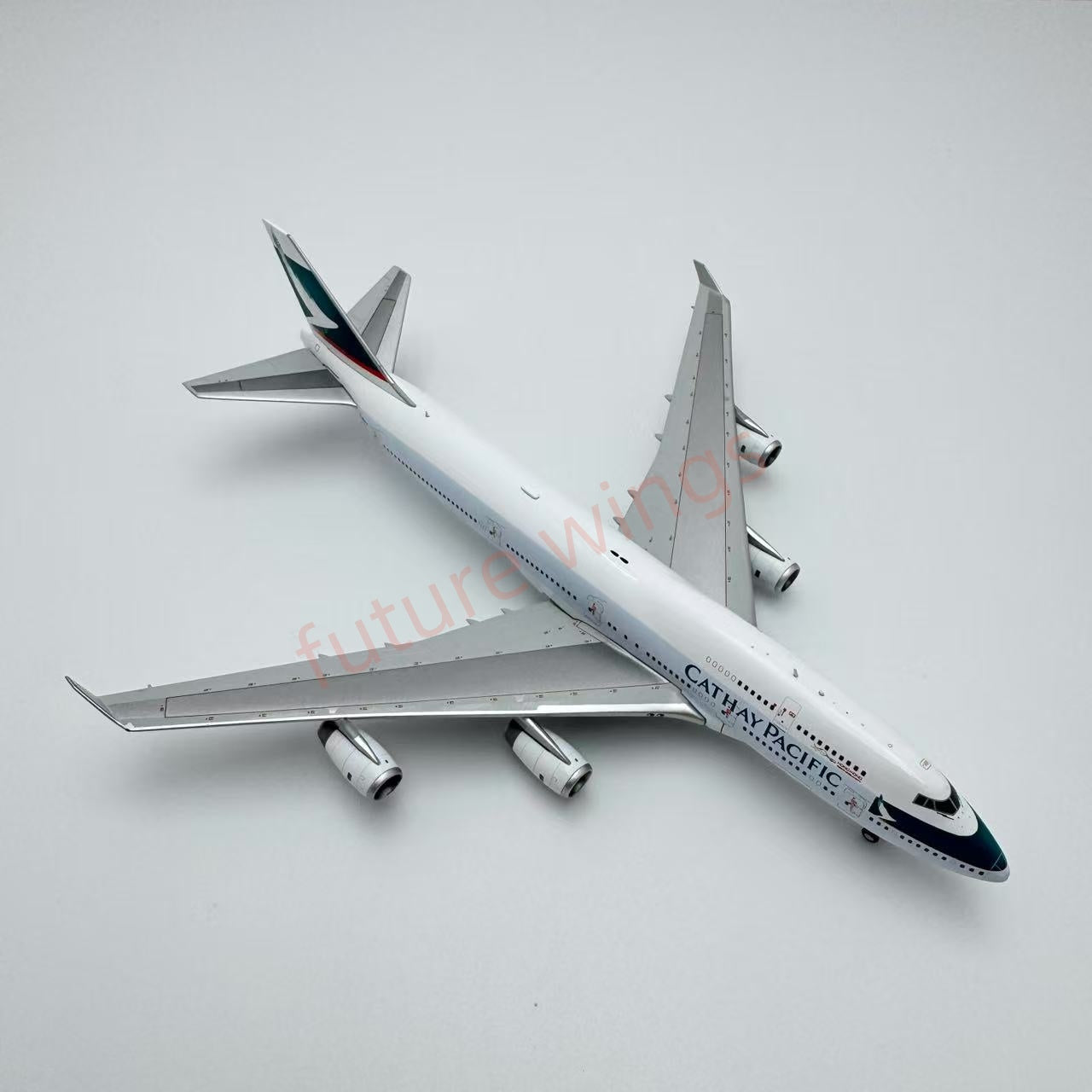 1:400 YY Wings Cathay Pacific B747-400 B-HUJ Aircraft Model Free Tractor+Stand