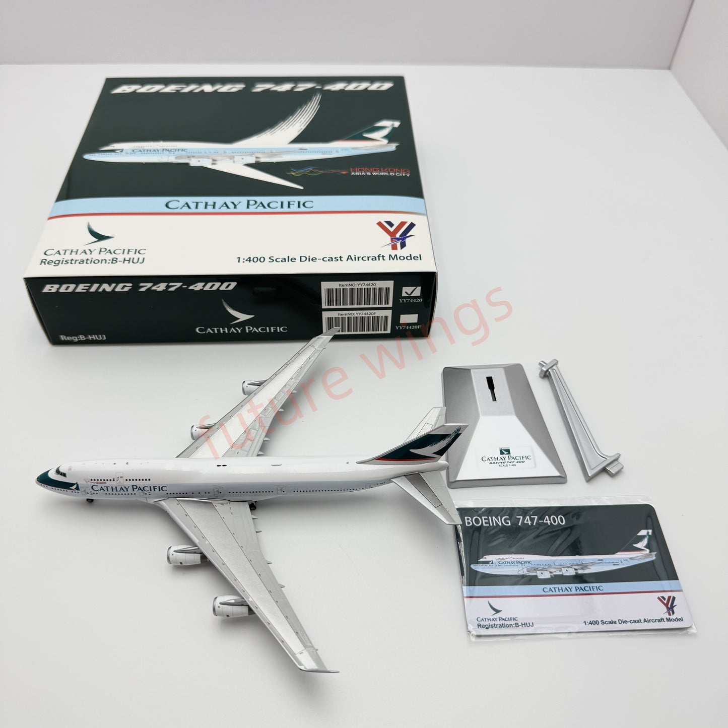 1:400 YY Wings Cathay Pacific B747-400 B-HUJ Aircraft Model Free Tractor+Stand