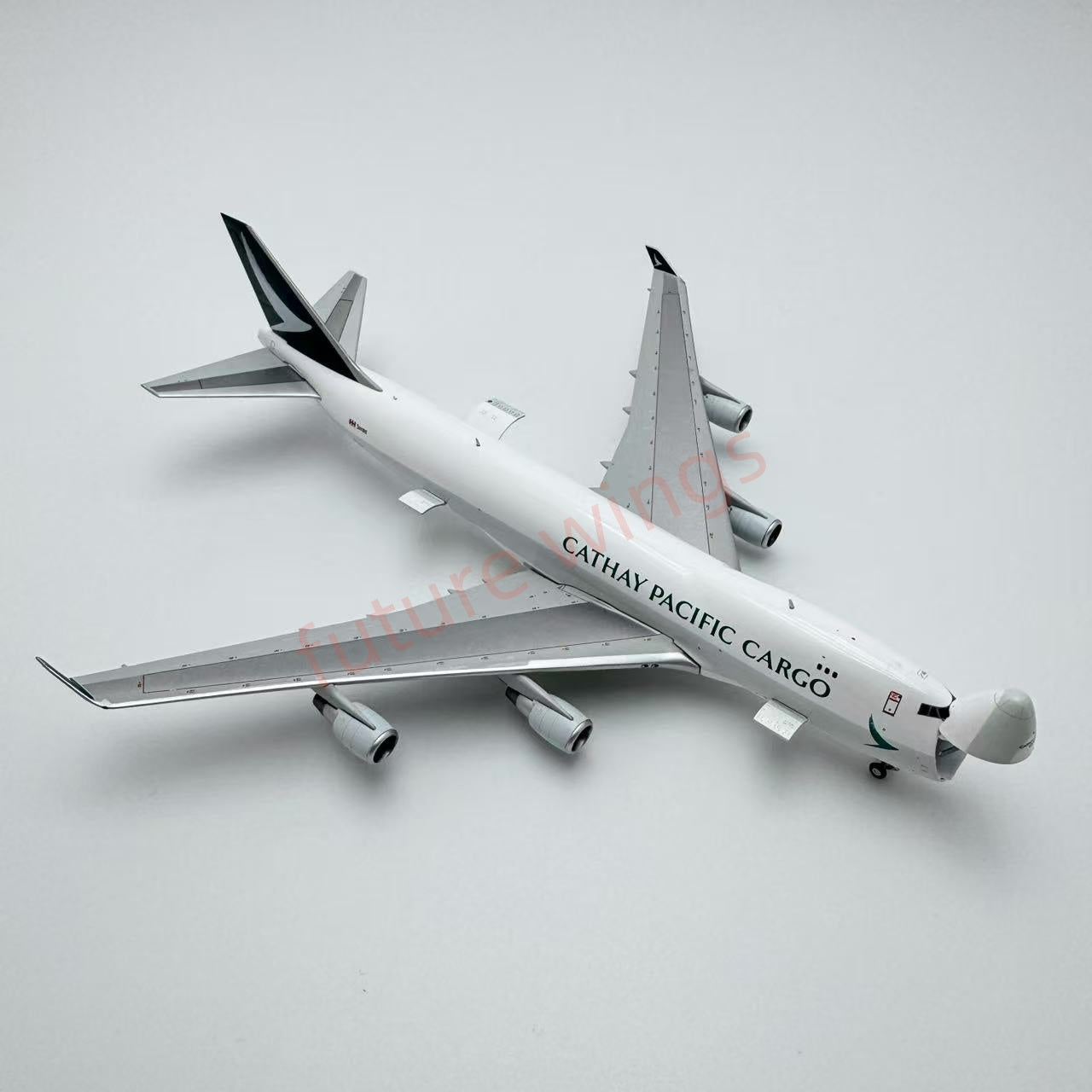 1:400 YY Wings Cathay Pacific Cargo B747-400F B-LIA Aircraft Model+Free Tractor