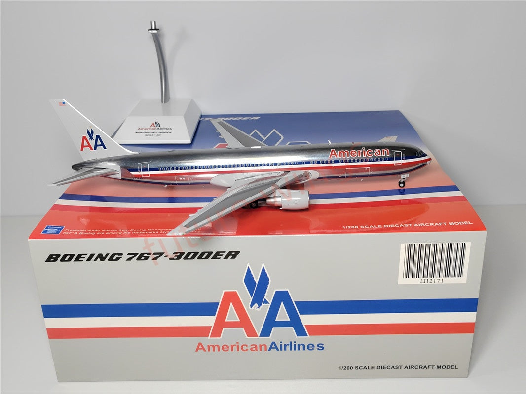 1:200 JC Wings LH2171 American Airlines B767-300ER N374AA Aircraft Model
