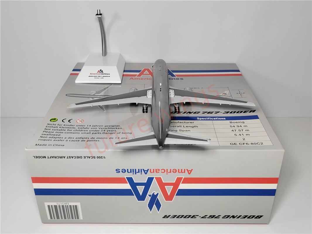 1:200 JC Wings LH2171 American Airlines B767-300ER N374AA Aircraft Model