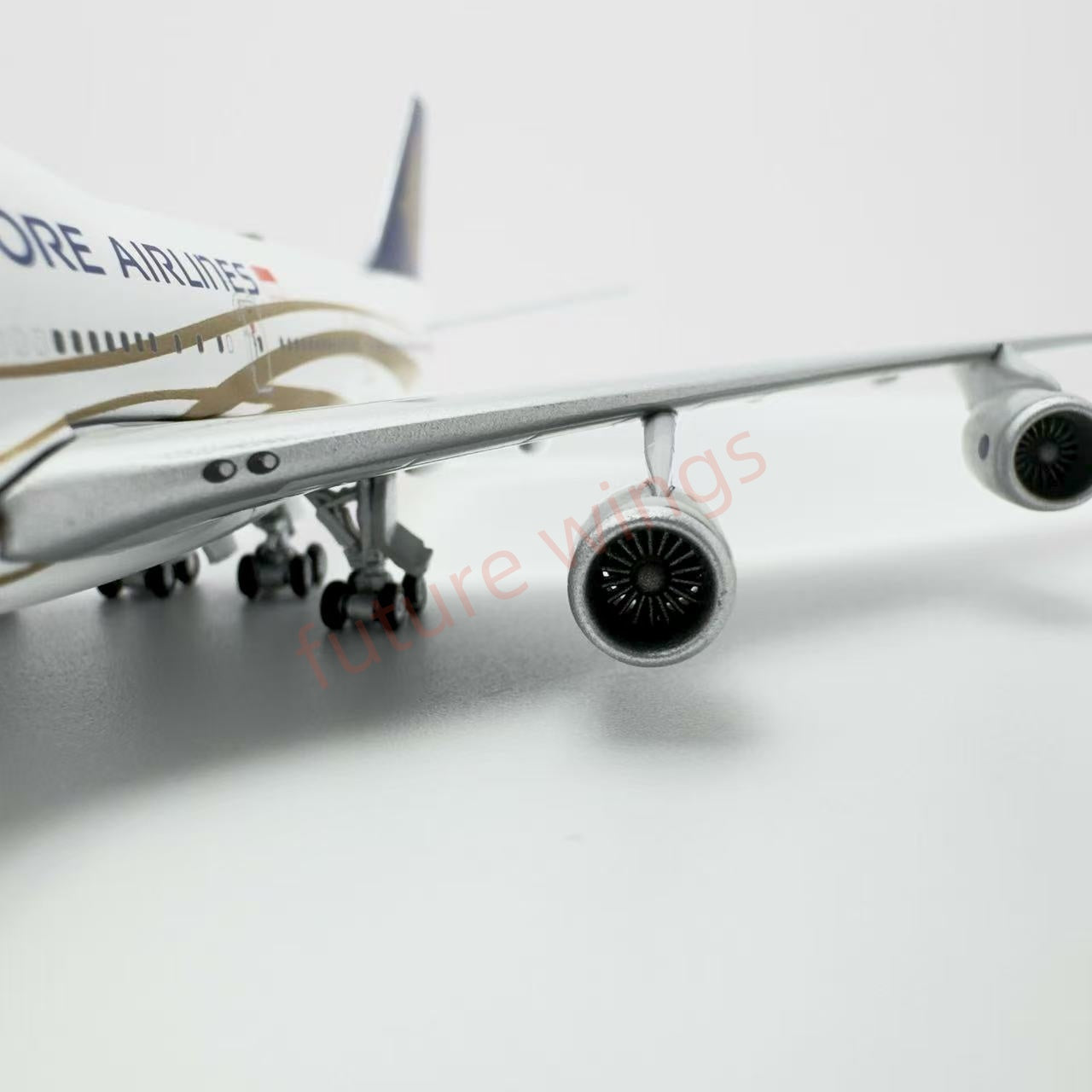 1:400 YY Wings Singapore Airlines B747-400 9V-SMZ “50years” Aircraft Model Free Tractor+Stand