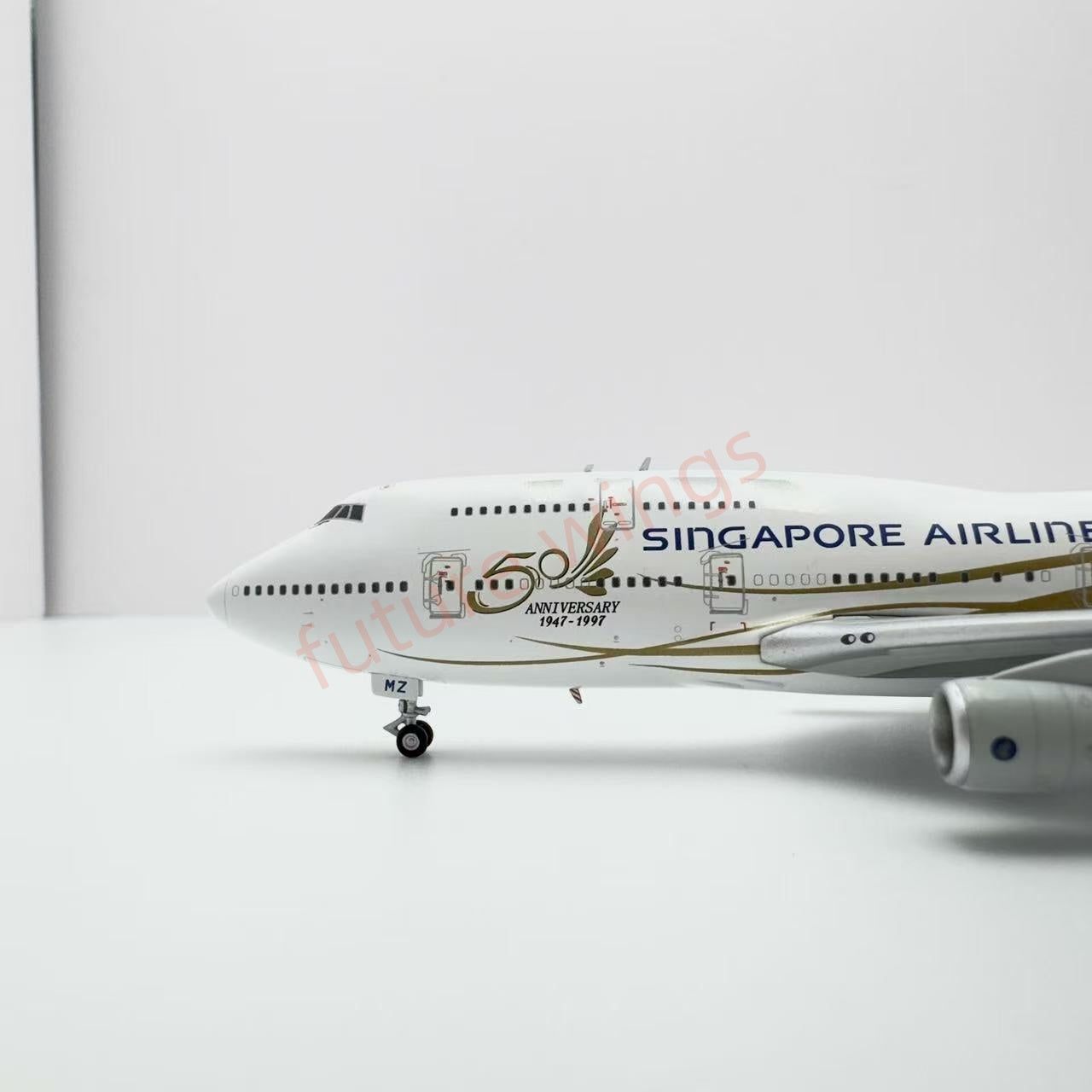 1:400 YY Wings Singapore Airlines B747-400 9V-SMZ “50years” Aircraft Model Free Tractor+Stand