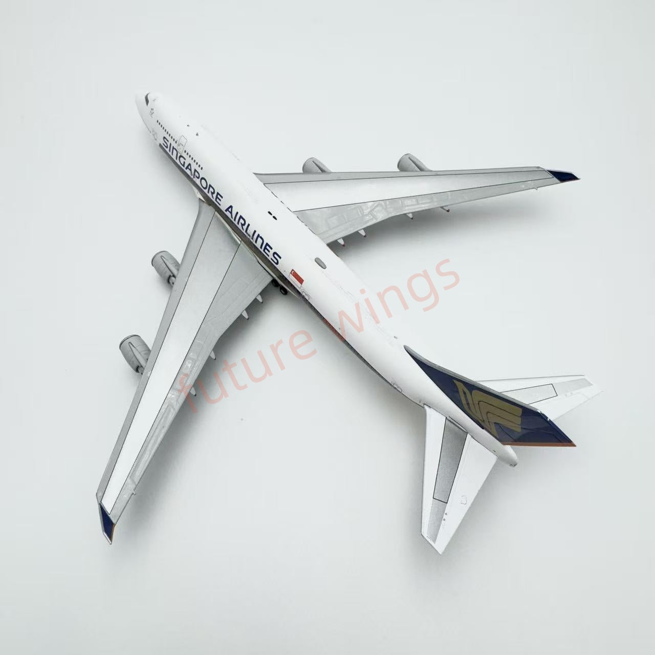 1:400 YY Wings Singapore Airlines B747-400 9V-SMU Aircraft Model Free Tractor+Stand
