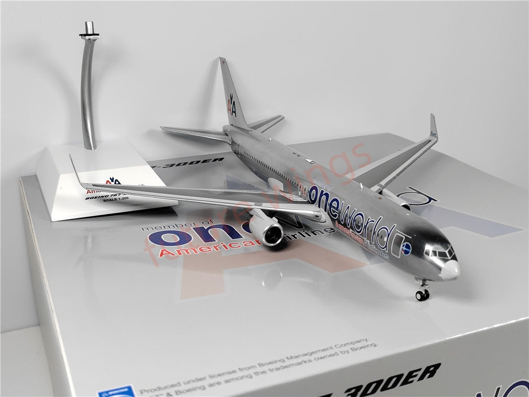 1:200 JC Wings LH2172 American Airlines B767-300ER N395AN "One World"Diecast Aircraft Model