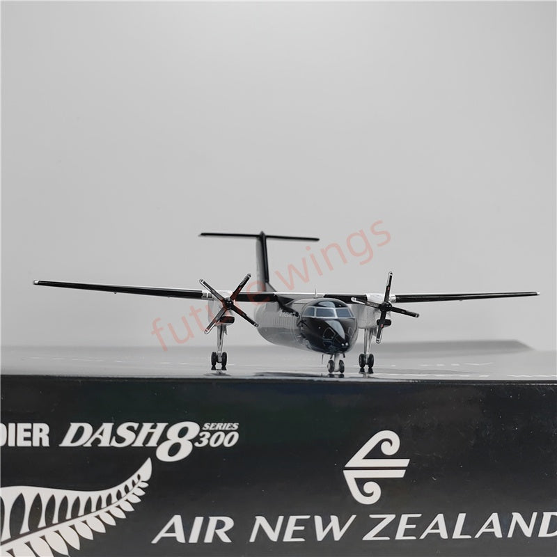 1:200 JC Wings XX2272 Air NewZeland Dash8 Q300 ZK-NEM Diecast Aircraft Model