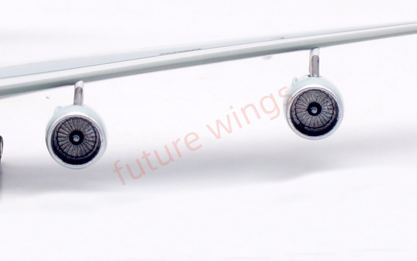 1:400 Aviation400 Cathay Pacific A340-300 B-HMX Aircraft Model Free Tractor+Stand