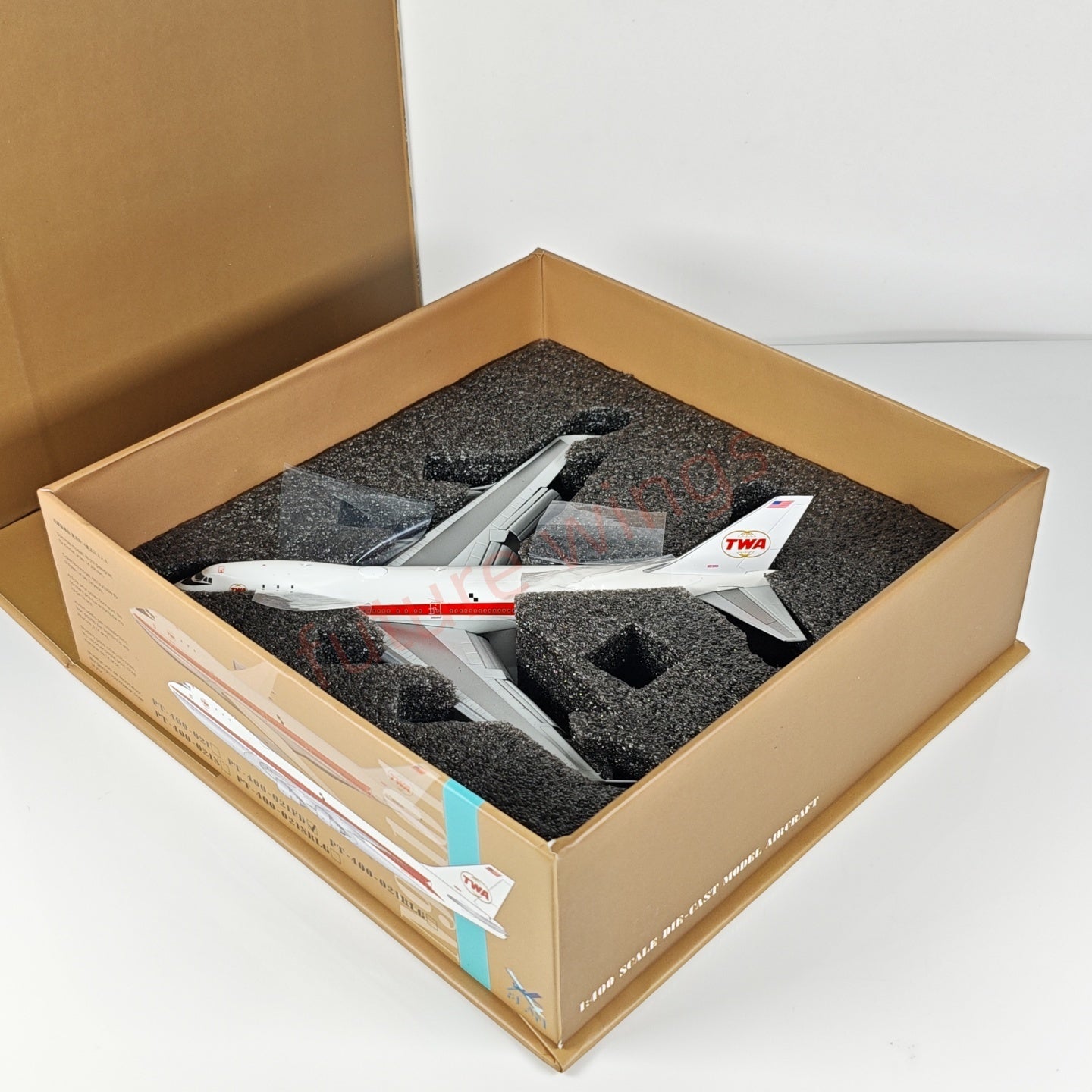 1:400 Patriot TWA Boeing B747-131 N93101 No.5 Diecast Aircraft Model+Free Tractor
