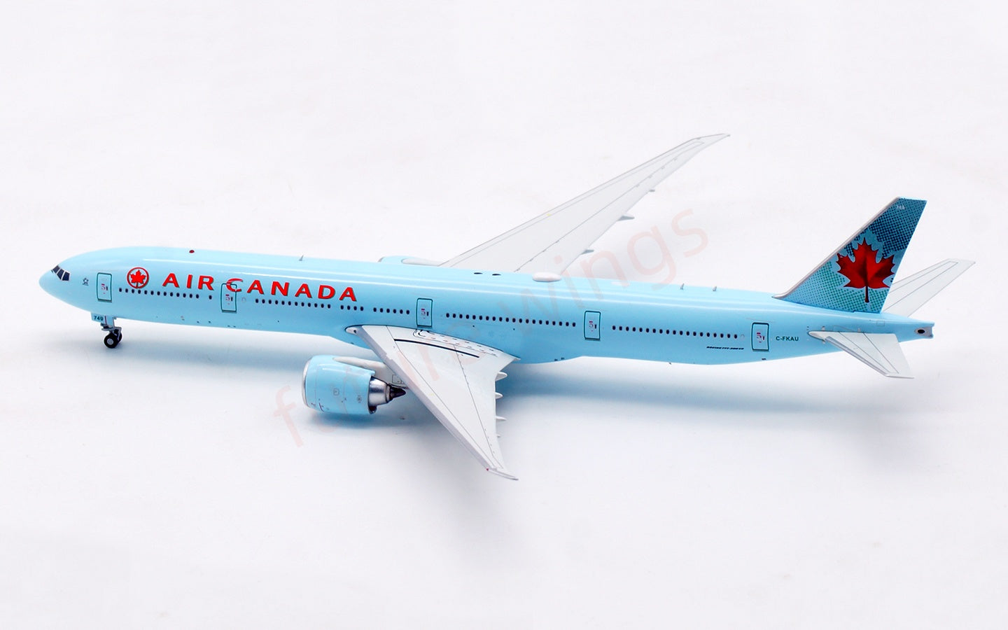 1:400 Aviation400 Air Canada B777-300ER C-FKAU Aircraft Model Free Tractor+Stand