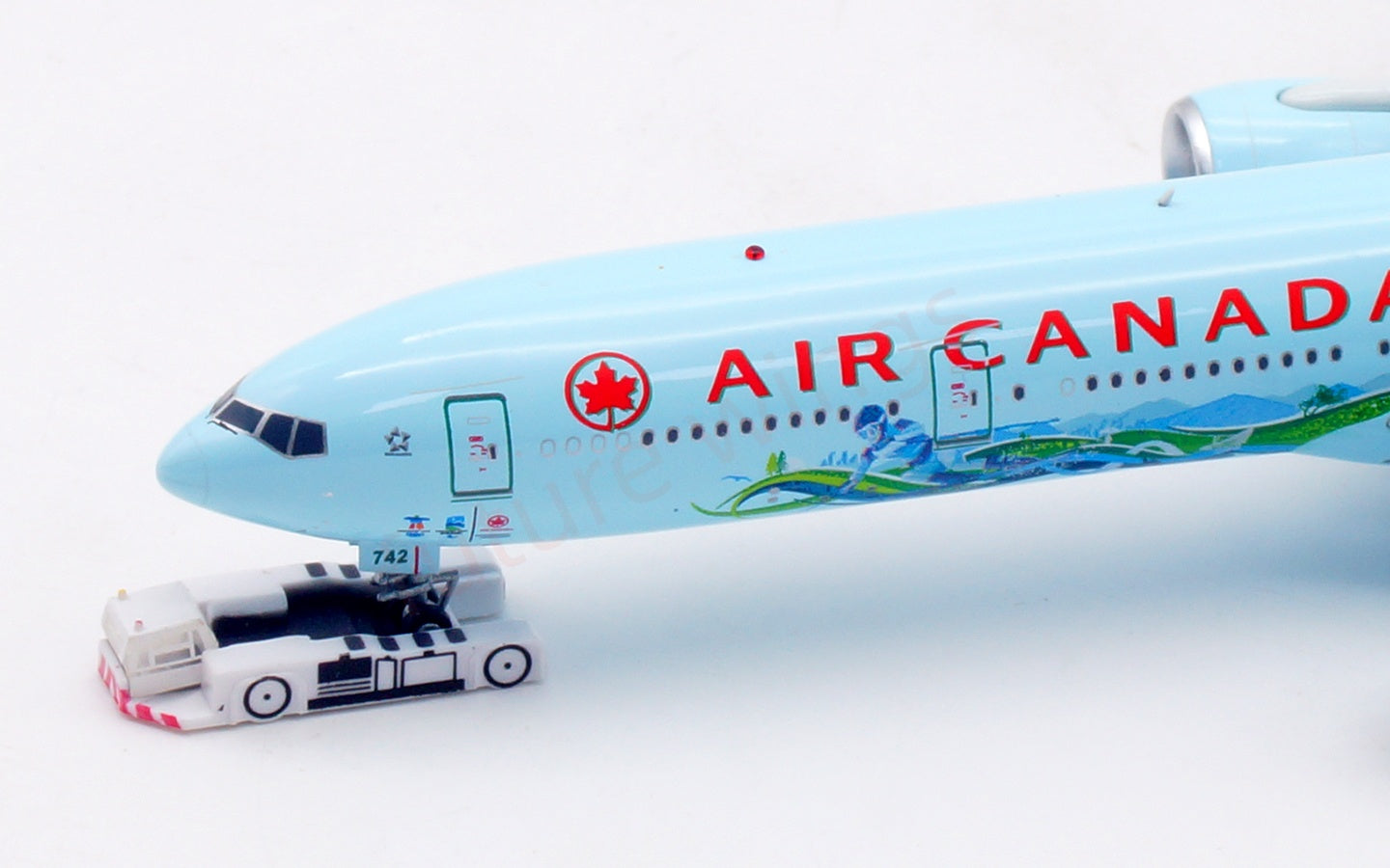 1:400 Aviation400 Air Canada B777-300ER C-FIVS Aircraft Model Free Tractor+Stand