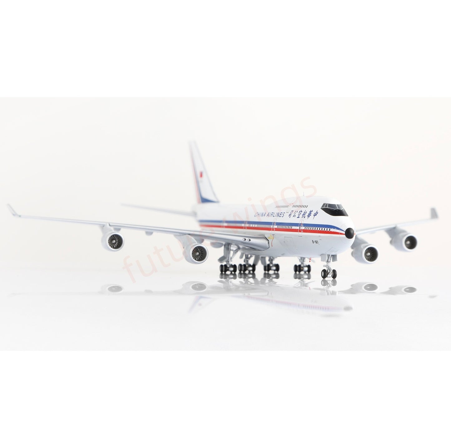 1:400 Kylin Model China Airlines B747-400 B-161 Aircraft Model Free Tractor+Stand