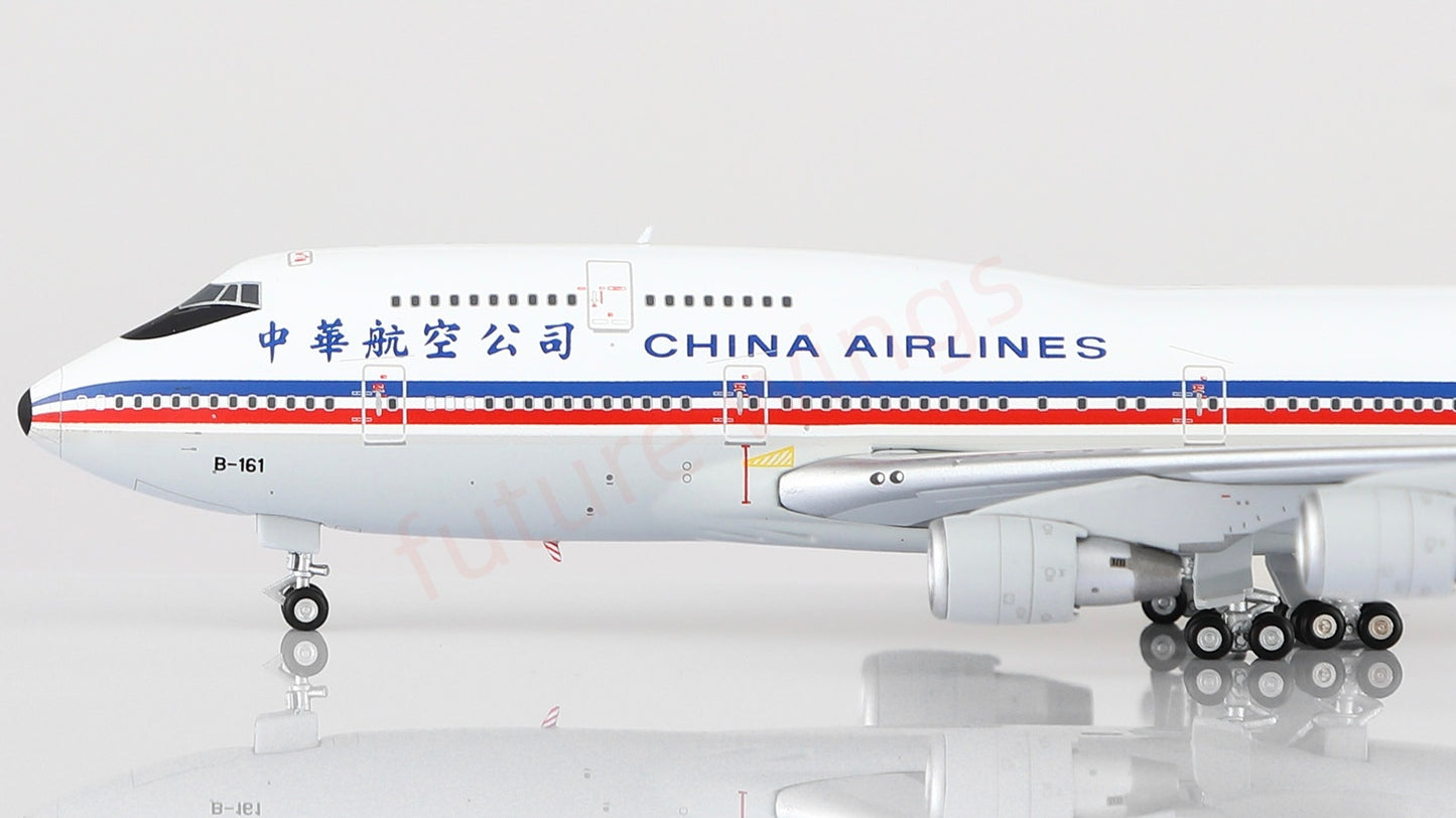 1:400 Kylin Model China Airlines B747-400 B-161 Aircraft Model Free Tractor+Stand