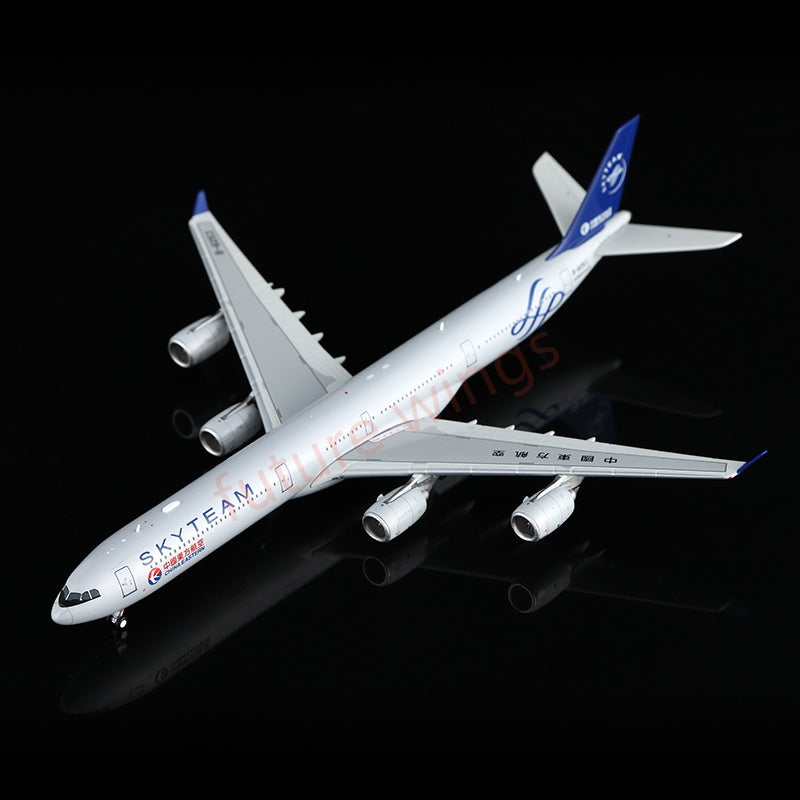 1:400 YY Wings China Eastern Airlines A340-600 B-6053 "SKYTEAM" Aircraft Model+Free Tractor