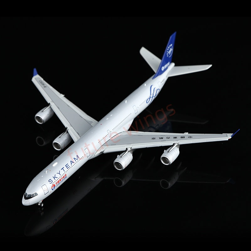 1:400 YY Wings China Eastern Airlines A340-600 B-6053 "SKYTEAM" Aircraft Model+Free Tractor