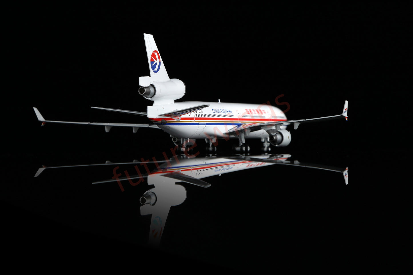 1:400 HX Models China Eastern McDonnell MD-11 B-2171 B-2172 B-2173 B-2174 B-2175 Aircraft Model+Free Tractor