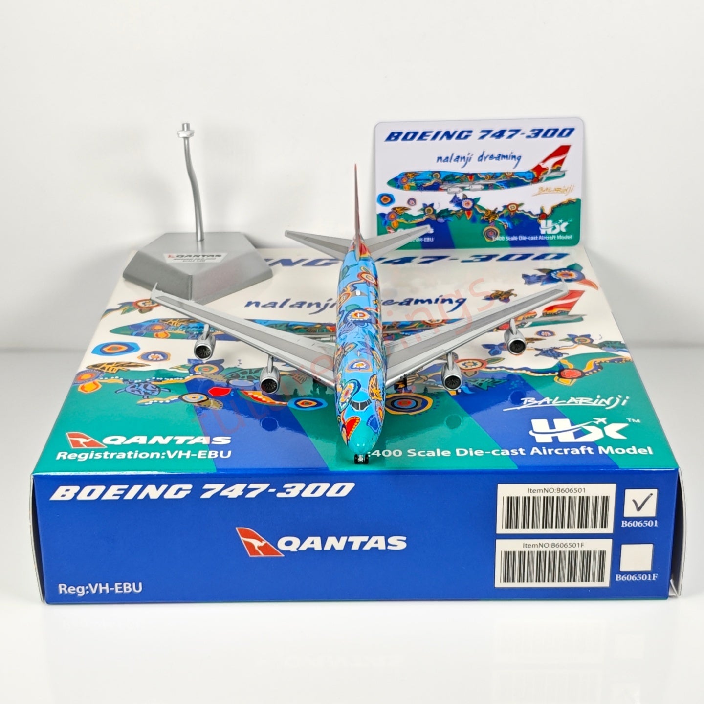 1:400 HX Models Qantas Airways B747-300 VH-EBU Aircraft Model Free Tractor +Stand