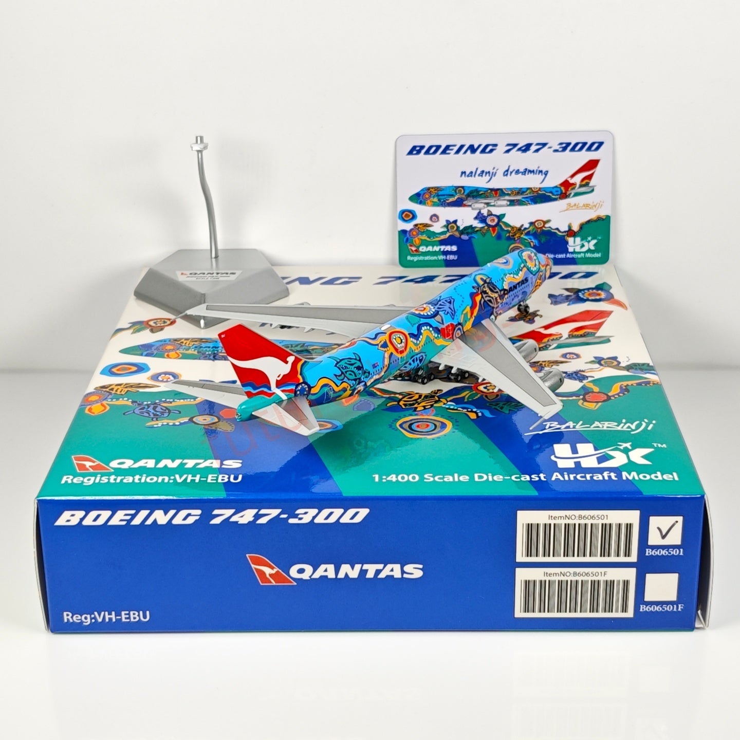 1:400 HX Models Qantas Airways B747-300 VH-EBU Aircraft Model Free Tractor +Stand