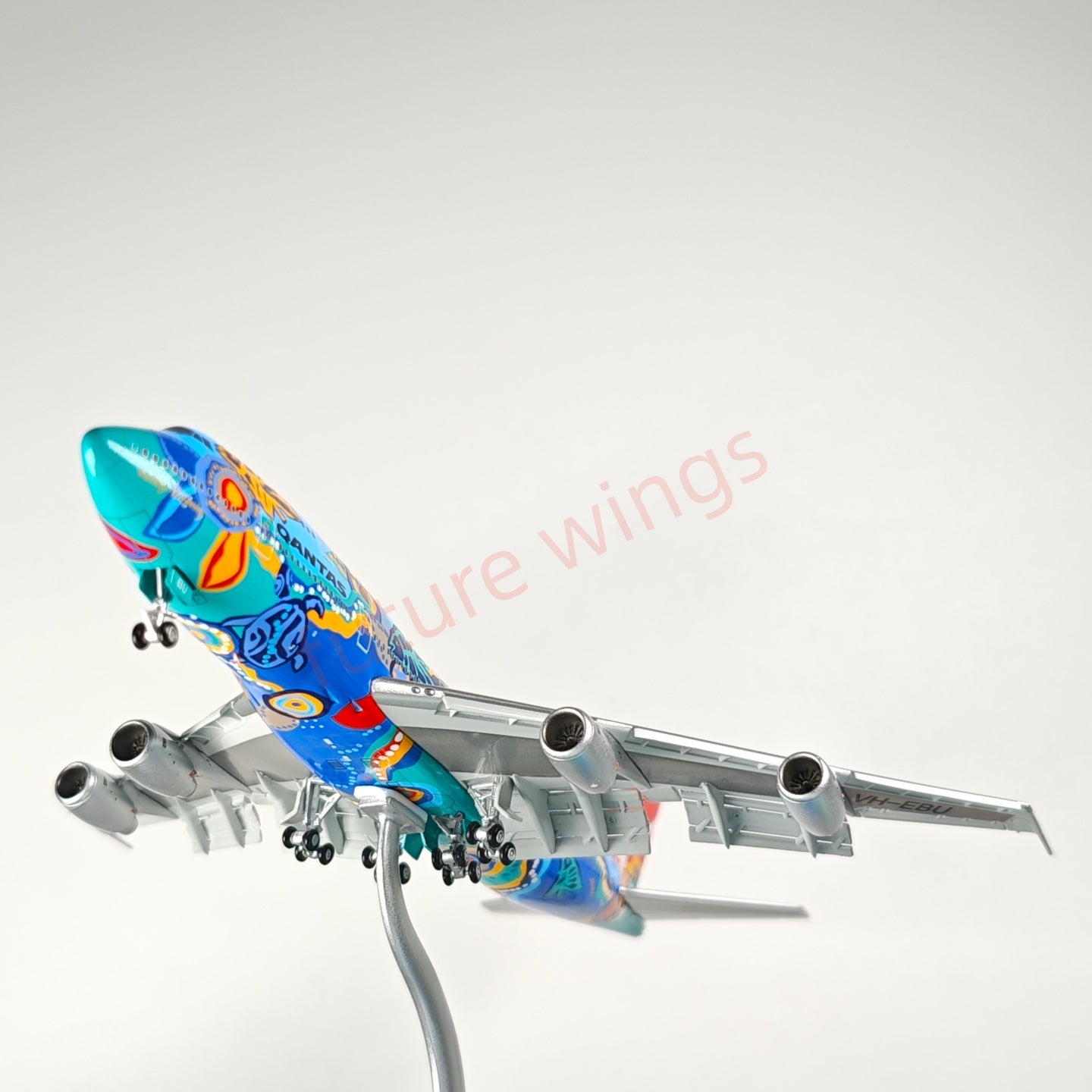 1:400 HX Models Qantas Airways B747-300 VH-EBU Aircraft Model Free Tractor +Stand