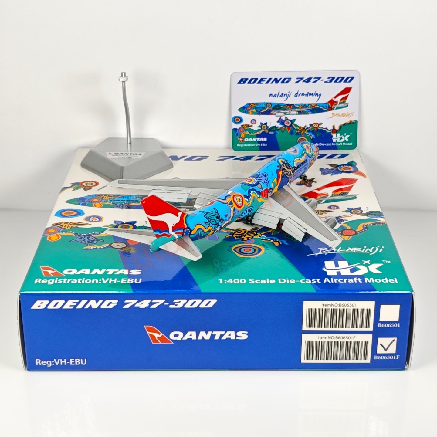1:400 HX Models Qantas Airways B747-300 VH-EBU Aircraft Model Free Tractor +Stand