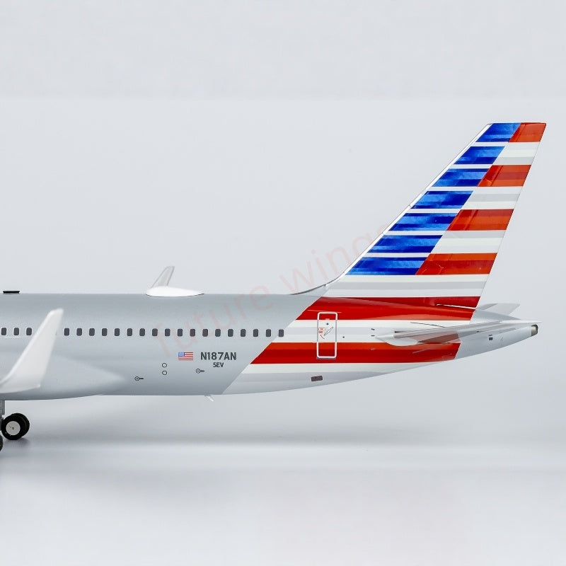 1:200 NG Models NG42033 American Airlines B757-200 N187AN Diecast Aircraft Model
