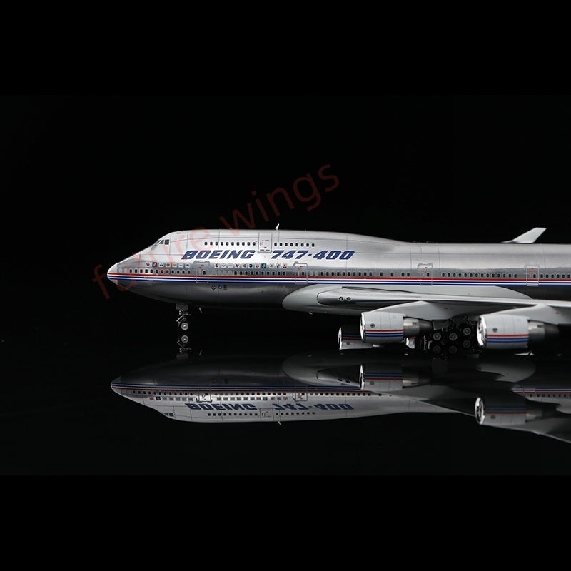 1:200 SQ Wings Boeing House Color B747-400 N401PW Diecast Aircraft Model