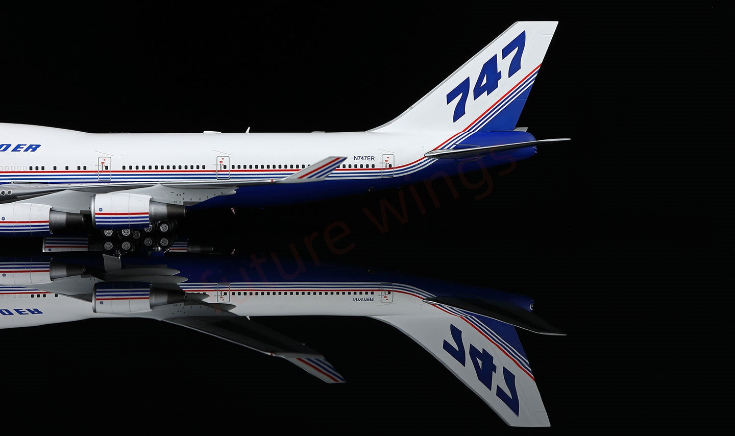 1:200 SQ Wings Boeing House Color B747-400 N747ER Diecast Aircraft Model