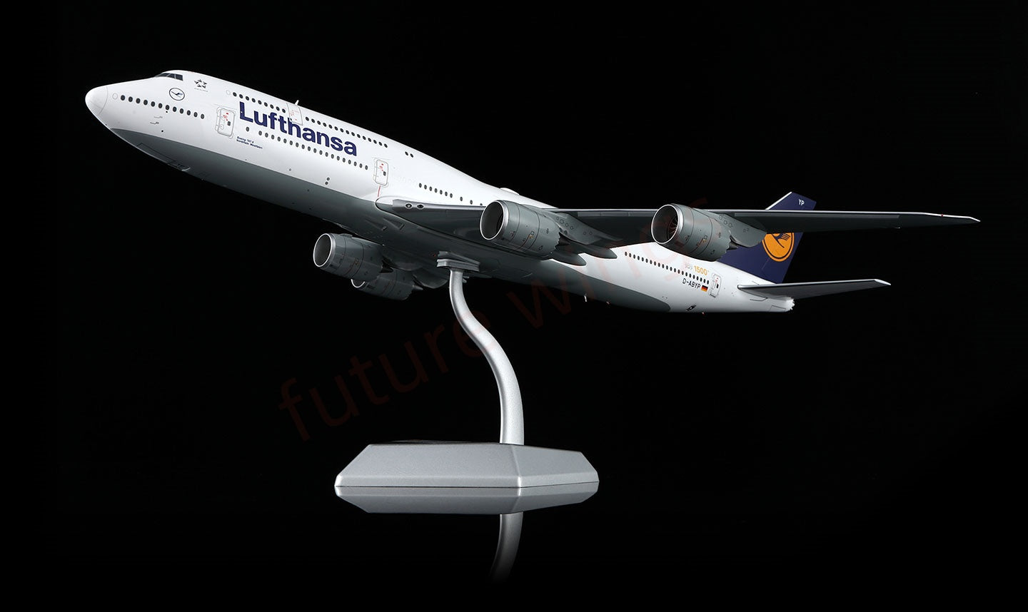 1:200 SQ Wings Lufthansa Airlines B747-8 D-ABYP Diecast Aircraft Model