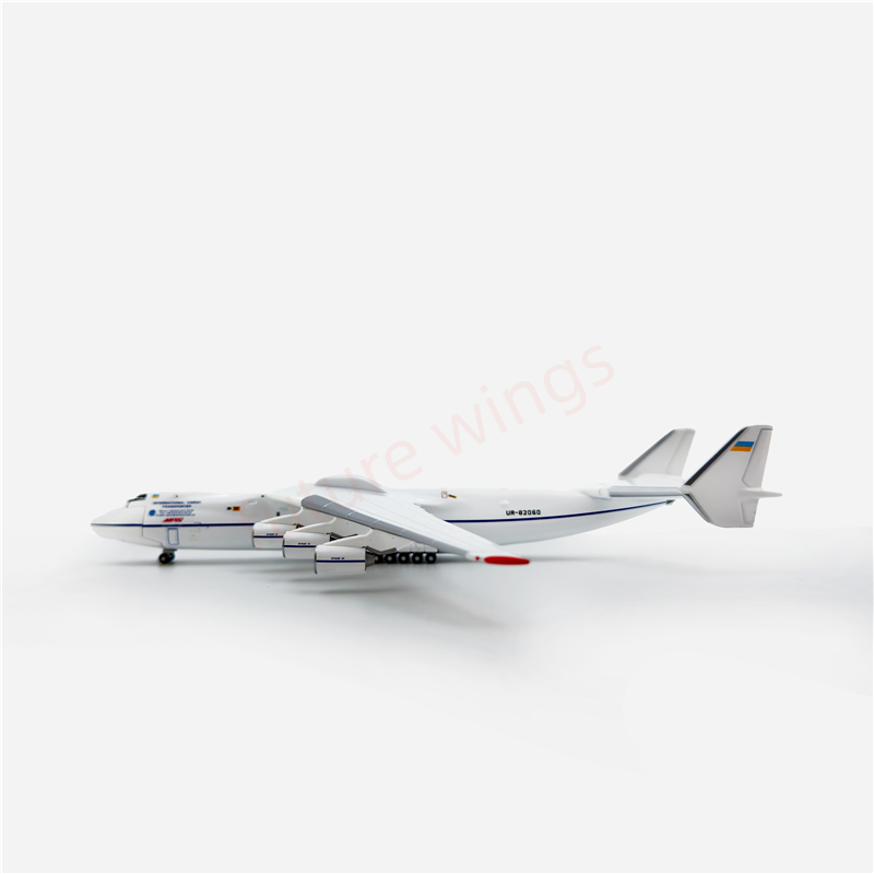 1:400 Blue Wings Antonov An-225 UR-82060 Aircraft Model+Free Tractor