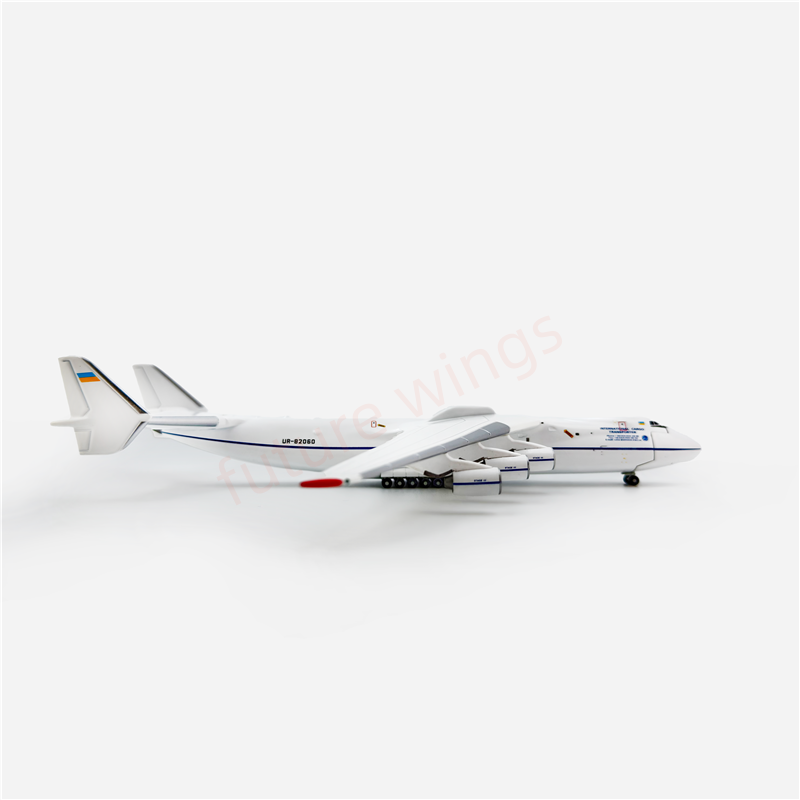 1:400 Blue Wings Antonov An-225 UR-82060 Aircraft Model+Free Tractor