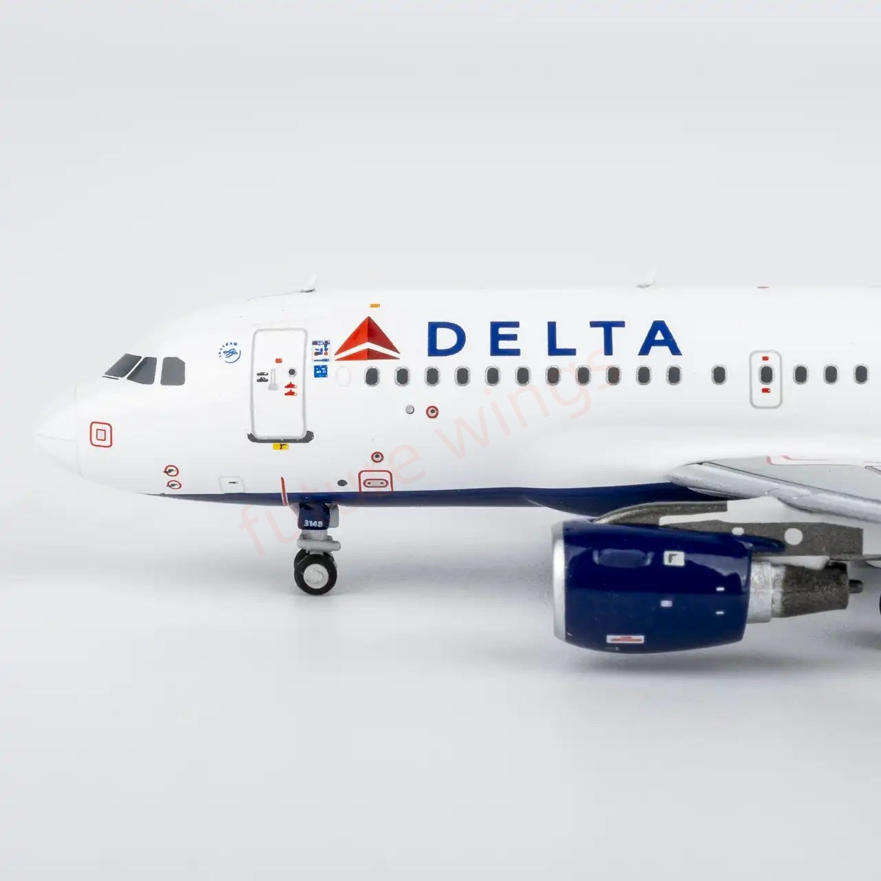 1:400 NG Models NG49039 Delta Airlines Airbus A319 N348NB Aircraft Model+Free Tractor