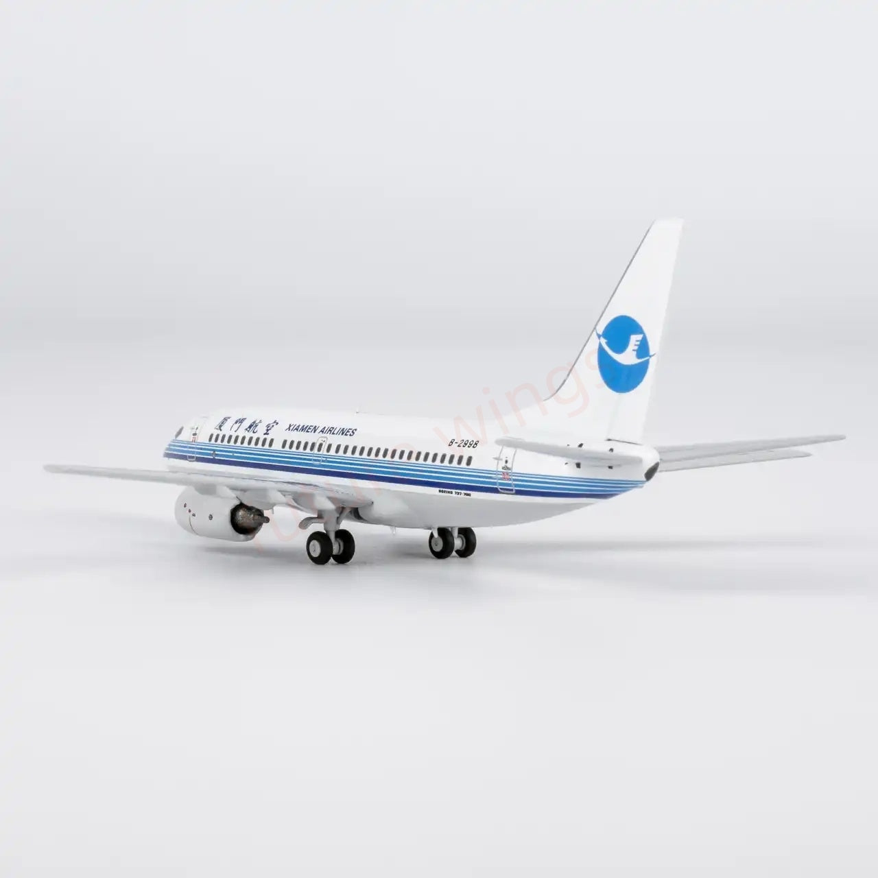 1:400 NG Models NG64138 XiamenAir B737-700 B-2998 Aircraft Model+Free Tractor