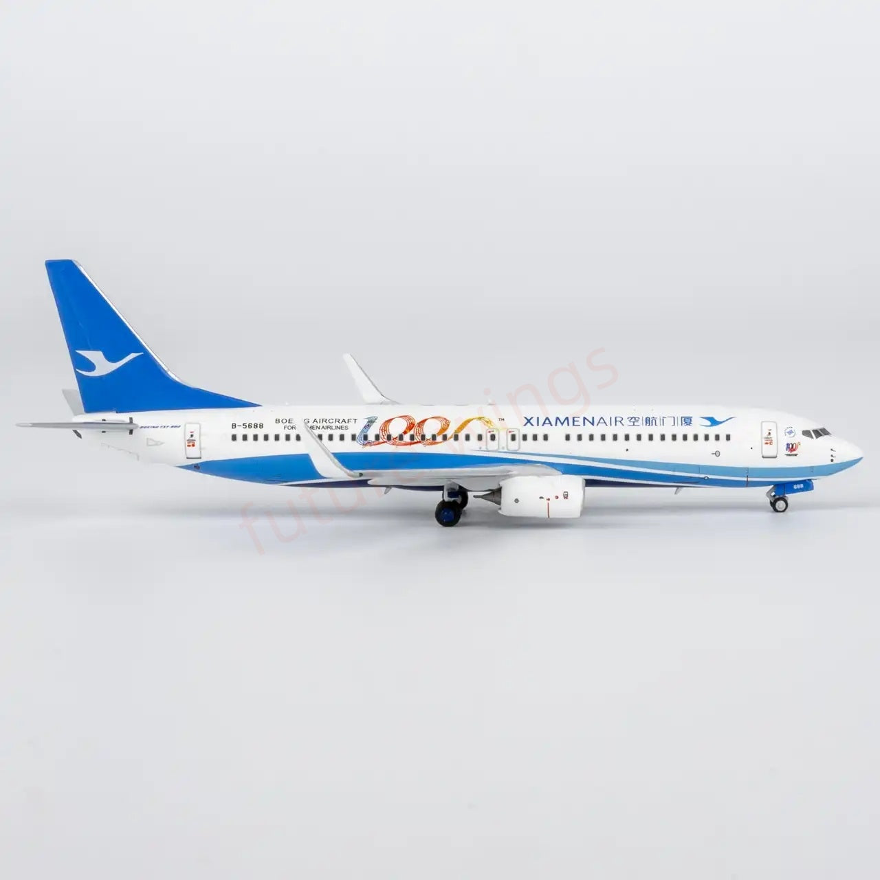 1:400 NG Models NG64147 XiamenAir B737-800 B-5688 “100th” Aircraft Model+Free Tractor