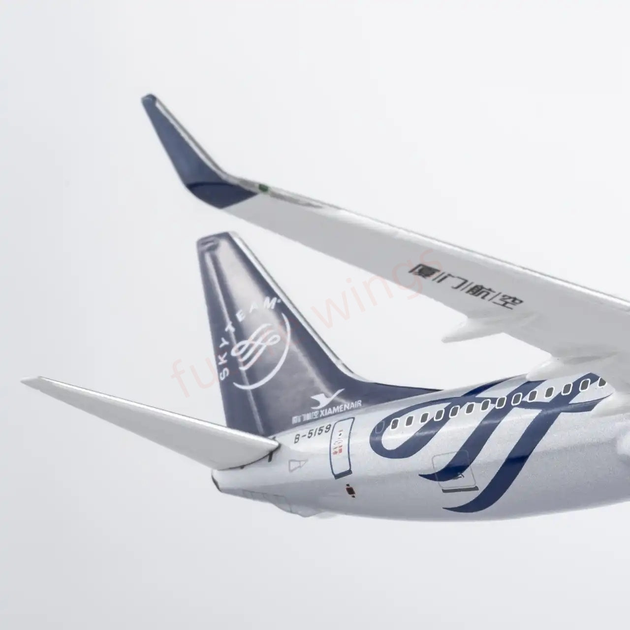 1:400 NG Models NG64151 XiamenAir B737-800 B-5159 "SKYTEAM" Aircraft Model+Free Tractor