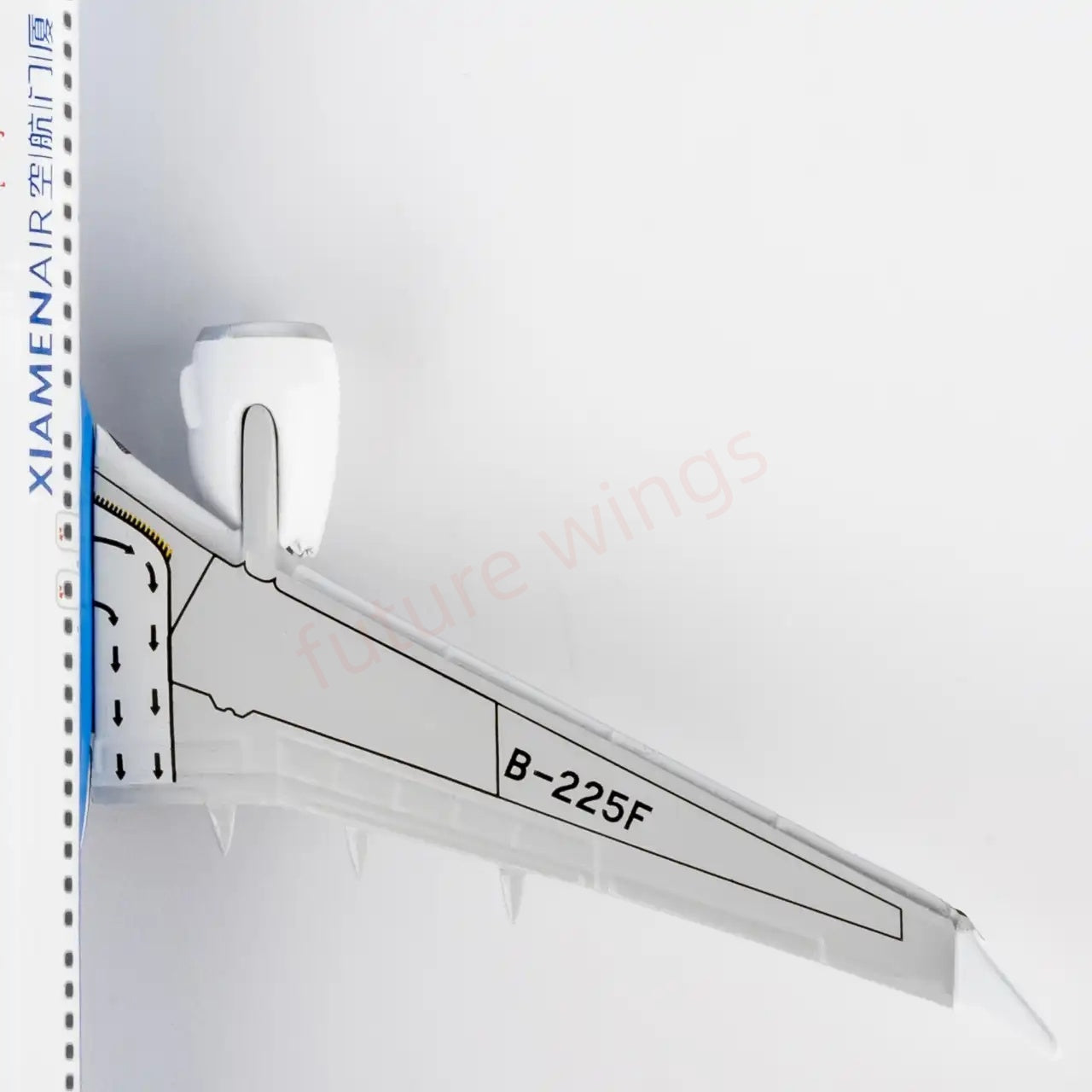 1:400 NG Models NG64152 XiamenAir B737 MAX8 B-225F Aircraft Model+Free Tractor