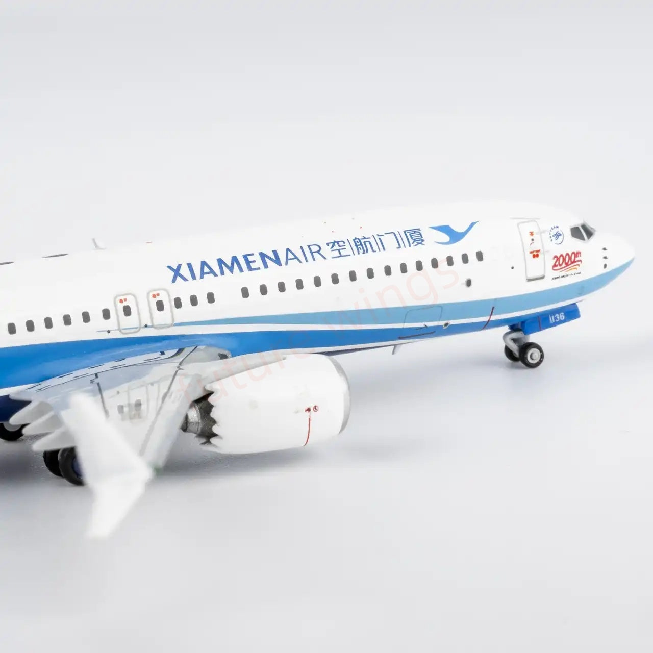 1:400 NG Models NG64153 XiamenAir B737 MAX8 B-1136 Aircraft Model+Free Tractor