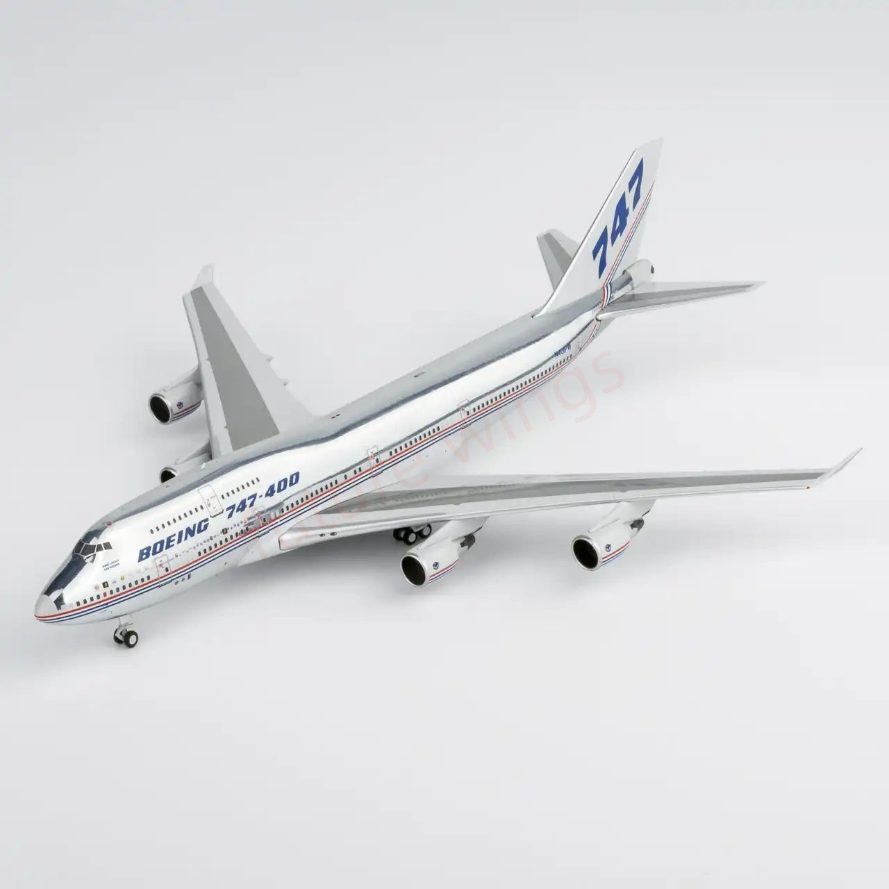 1:400 NG Models NG04010 Boeing House Color B747-400 N401PW Aircraft Model+Free Tractor
