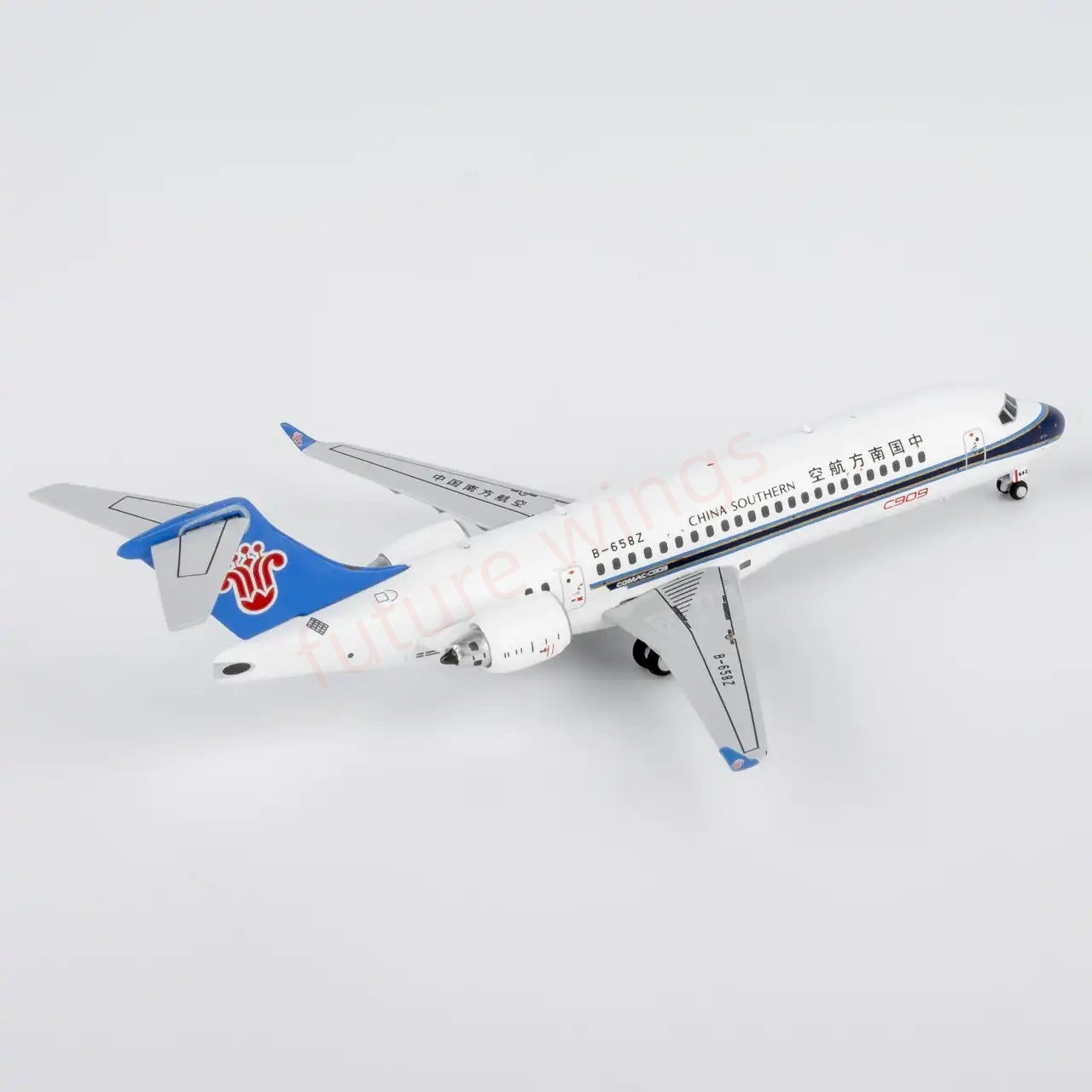 1:400 NG Models NG24064 China Southern Airlines C909 (ARJ21-700) B-658Z Aircraft Model+Free Tractor