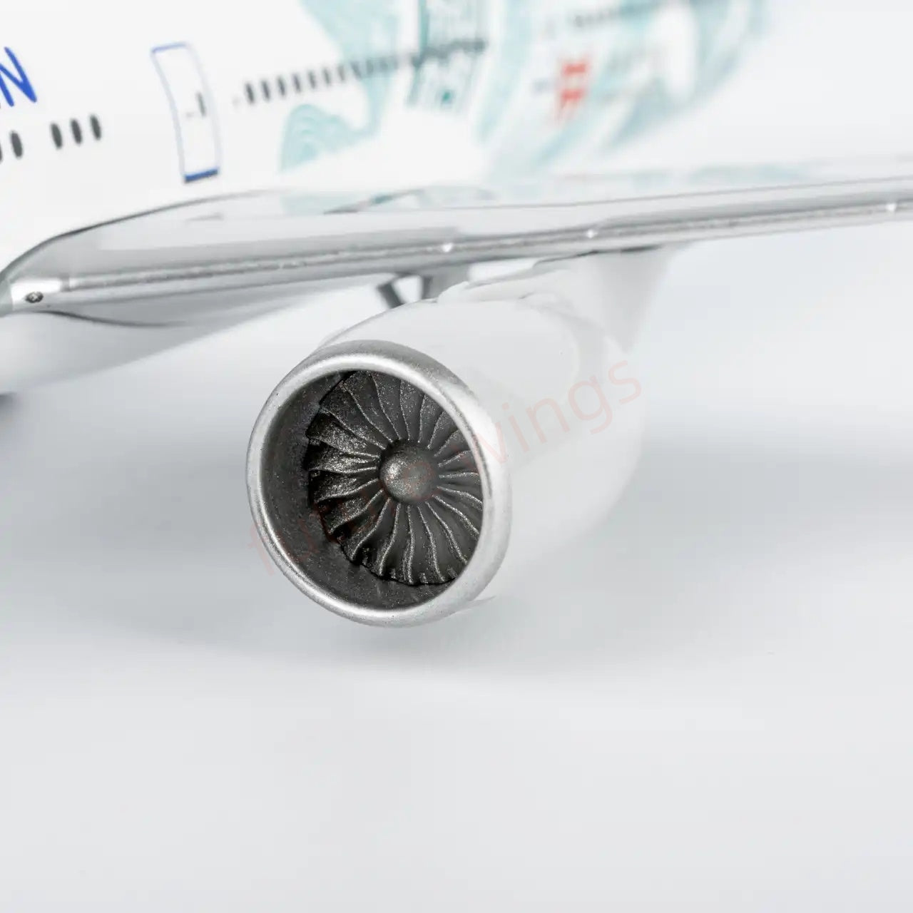1:400 NG Lite CES100 China Eastern Airlines B777-300ER B-7349 Aircraft Model+Free Tractor